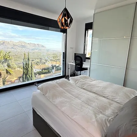 Titulabo Villa *